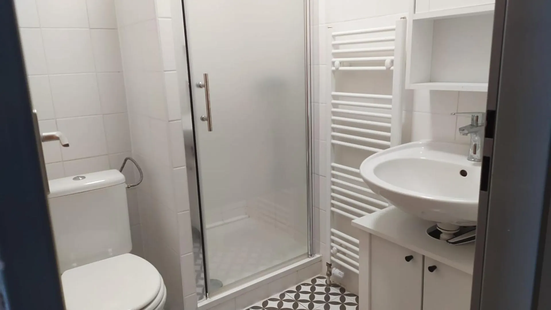 Apartment Na Pesine - Private Parking Prague